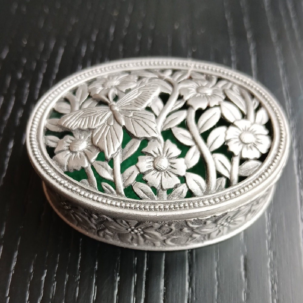 Ms Dee Pewter My Favorites Butterfly Floral Oval Trinket Box Vintage